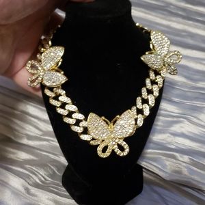 GORGEOUS Blinged Out Gold Butterfly 18" Necklace Chain Choker